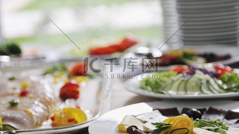 餐饮加盟，如何挑选十大品牌中的佼佼者？**