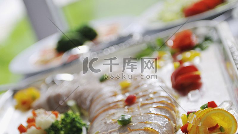品质认证和安全指标是衡量坚果炒货品质的重要标准。消费者在选购时，可关注以下认证：